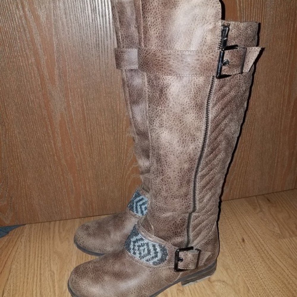 Not Rated boots
